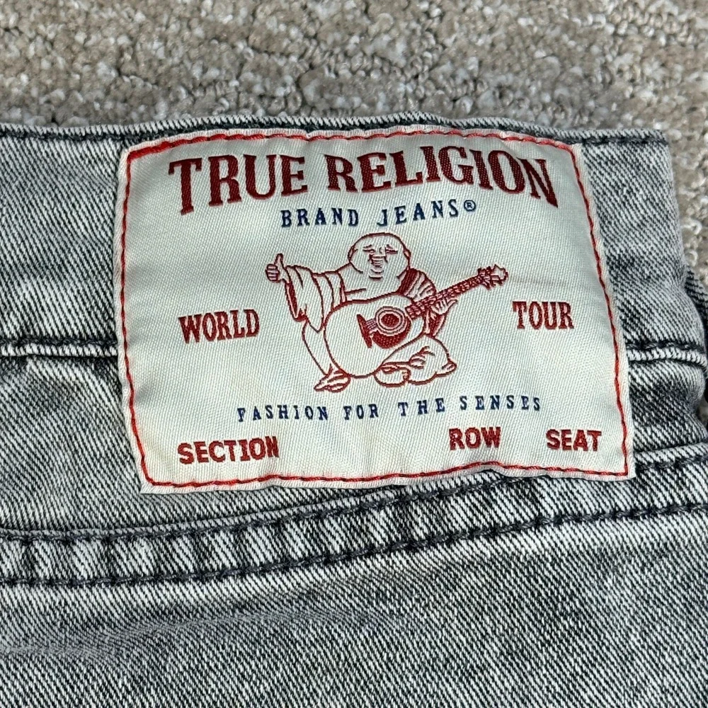 True Religion Mens Ricky Relaxed Straight Cutoff Shorts 34 Grey Acid Wash Denim